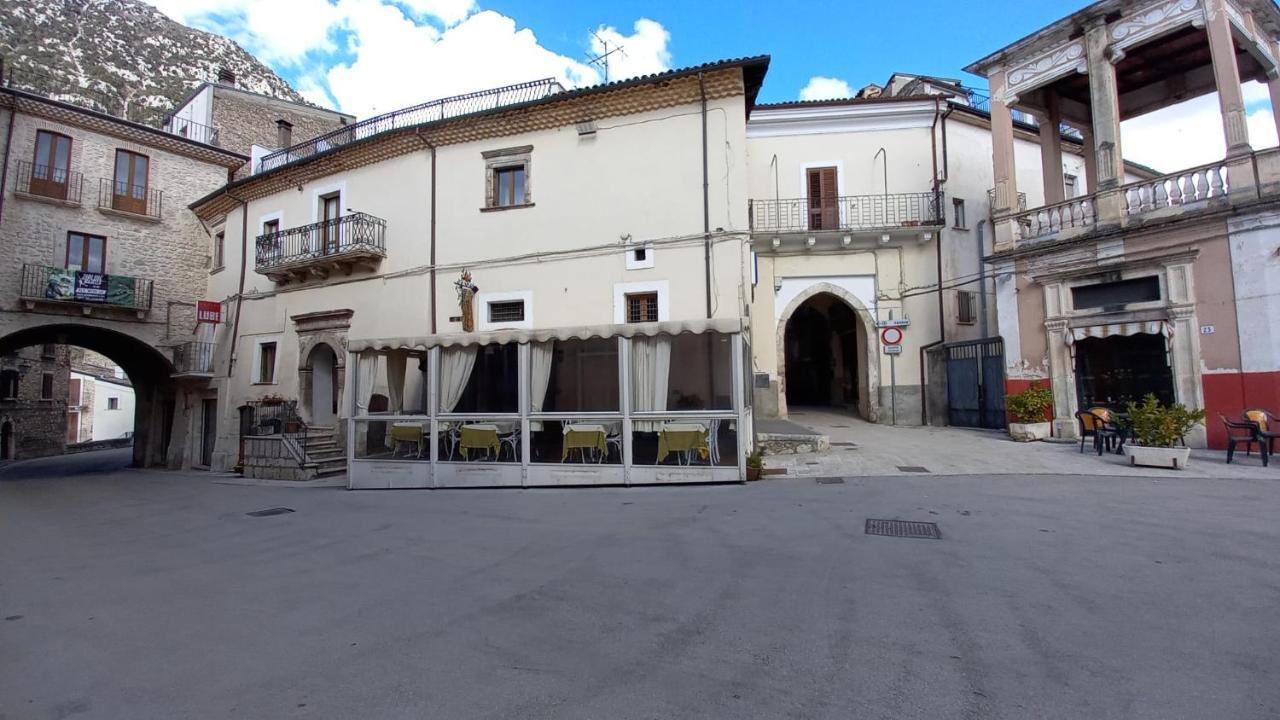 Alloggi Piazza Umberto Primo Pacentro Экстерьер фото
